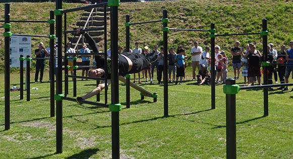 Demonstration lors de l'inauguration du parc de Street workout à Bourganeuf