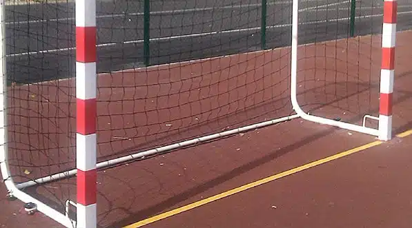 handball-exterieur-sceller Cage de Hand extérieur sceller
