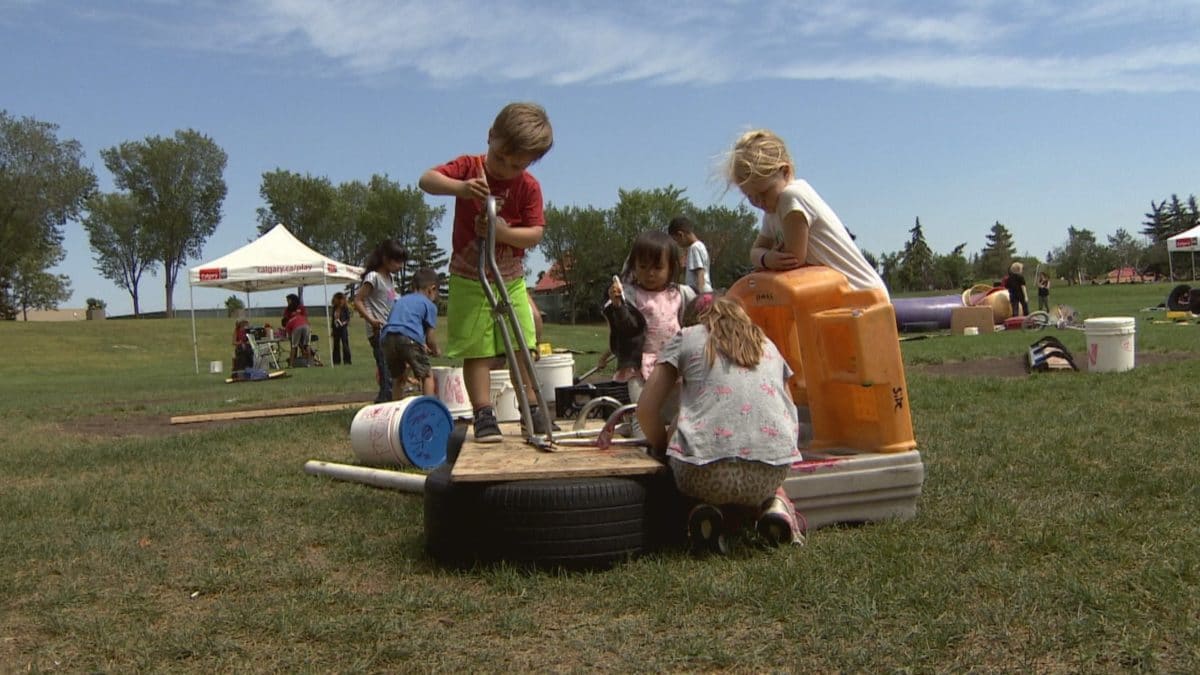 Terrain d'aventure modulable pour enfant au Canada