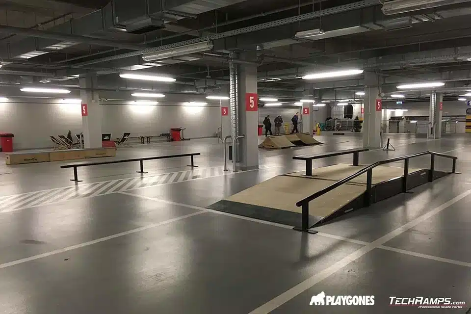 rampe-parking-skate Un parking réhabilité en skatepark en bois