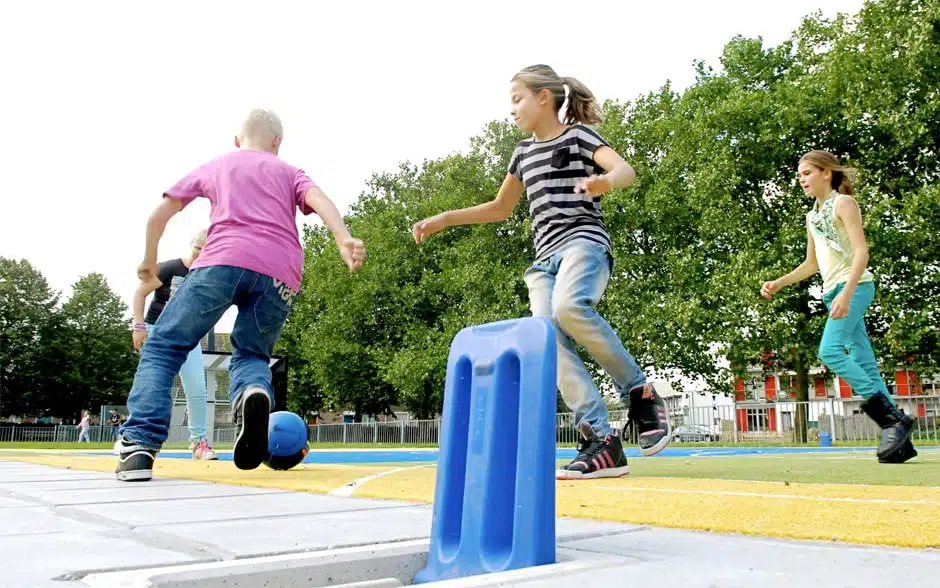 mohican-innovation-foot-de-rue