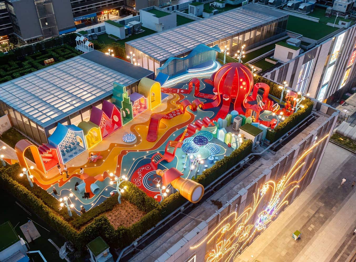 octopus-kingdom-aire-jeu-toit-centre-commercial-drone-1 octopus-kingdom-aire-jeu-toit-centre-commercial-drone-1
