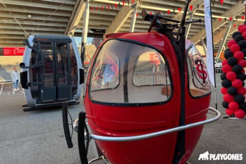 Téléphérique pour la décoration du congrès