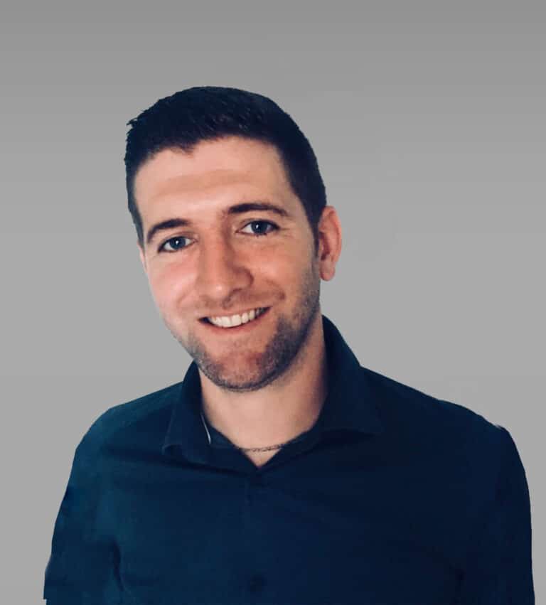 Romain VANLUGGENE, Chargé d'affaires chez Playgones