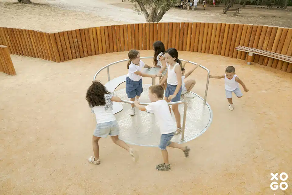 tourniquet-aire-de-jeux-inclusive tourniquet-aire-de-jeux-inclusive