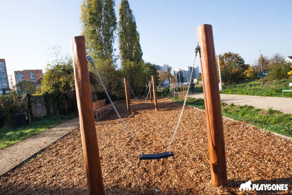Balancoire-poteau-bois-chatou