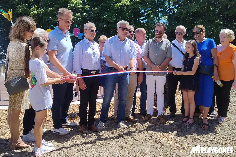 inauguration-maire-bourgoin-jallieu-ruban inauguration-maire-bourgoin-jallieu-ruban