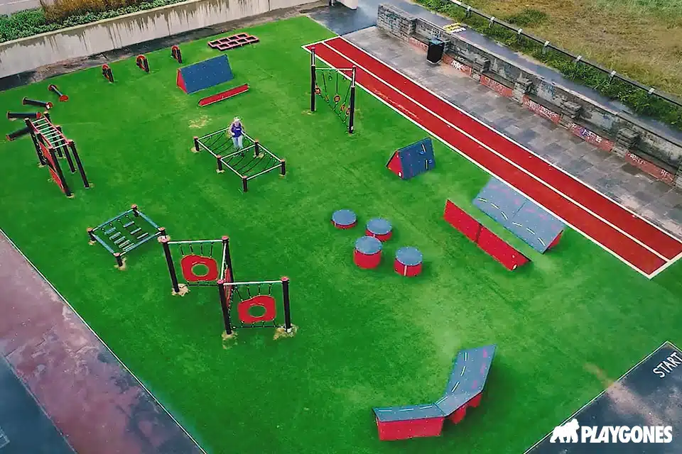 parcours ninja enfants avec obstacles ludiques