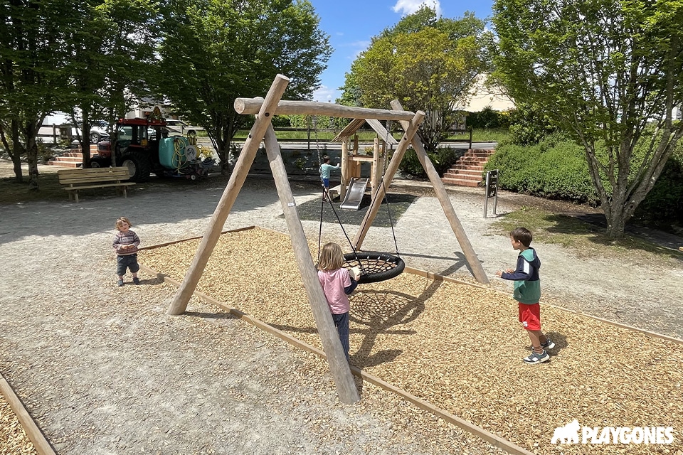 Aire de jeux installée à Thouaré-sur-Loire par Playgones