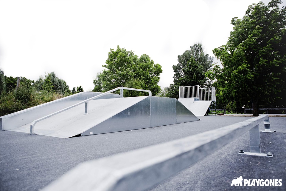 Magnifique modules dans un skatepark modulaire en ile de France