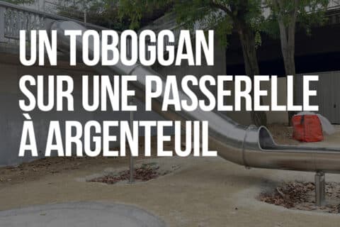 Un toboggan tubulaire en inox sur une passerelle à Argenteuil