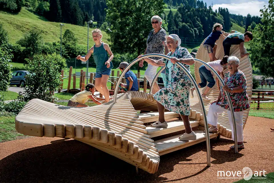 banc-moveart-social- Aire de motricité douce pour seniors en maison de retraite