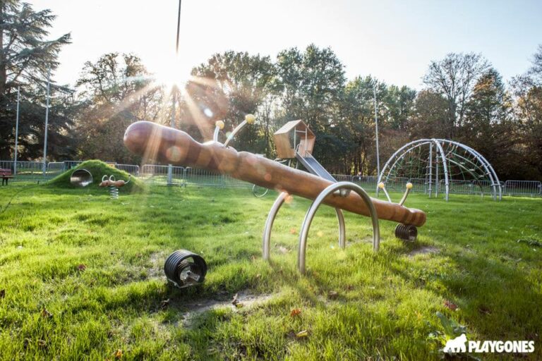 aire de jeux parc Survilliers tape cul 768x512