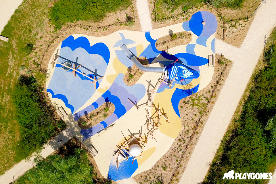 Le Geai Bleu, aire de jeux monumentale a Orleans