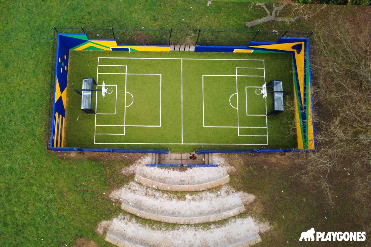 Terrain multisports sur mesure Playgones, fourniture et pose Terrain multisports sur mesure Playgones, dimensions personnalisées, sol EPDM, pour collectivités et établissements scolaires
