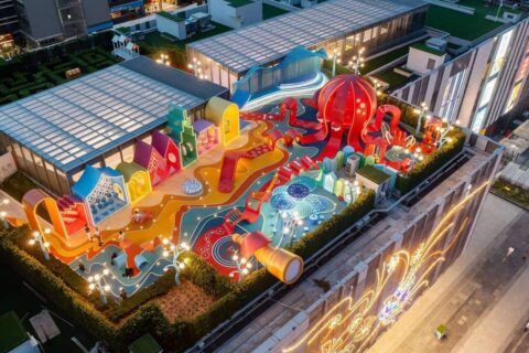 octopus-kingdom-aire-jeu-toit-centre-commercial-drone-1