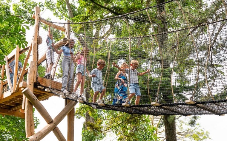 Bois de robinier Touchwood pour aire de jeux